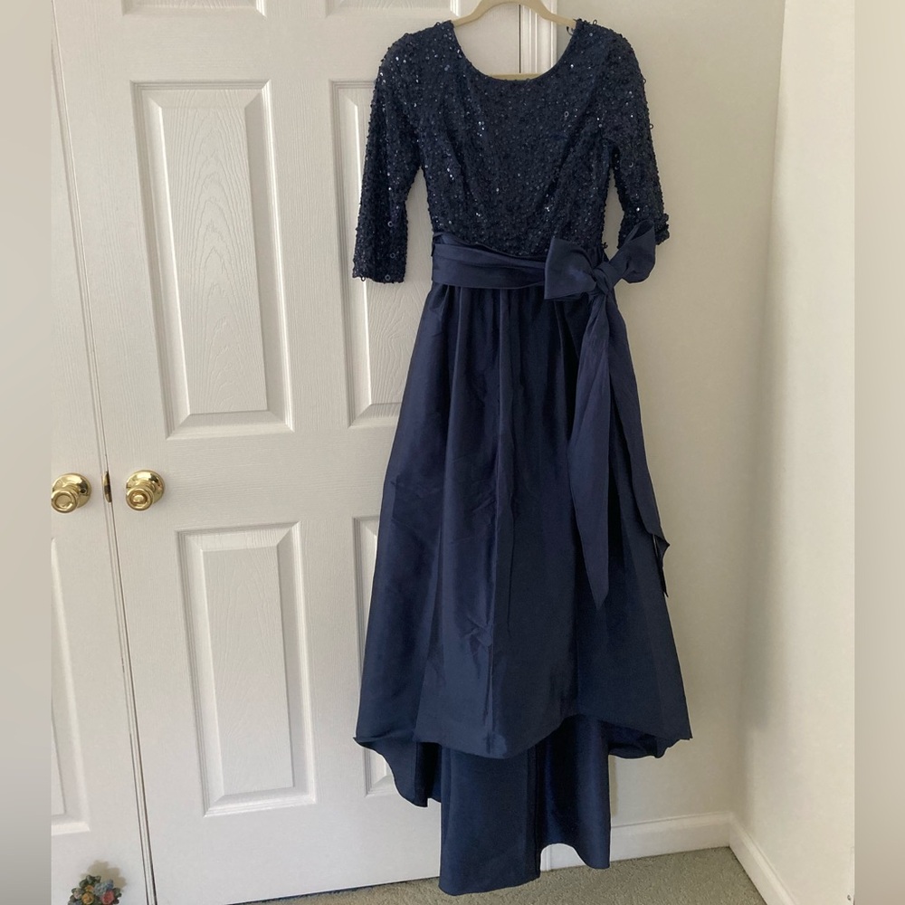 NEW Adrianna Papell Navy Blue Sequined Ballgown with Bow